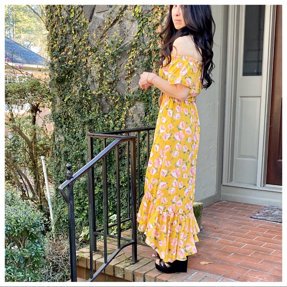 ✨LAST ONE✨off the shoulder high low boho dress - Picture 7 of 8